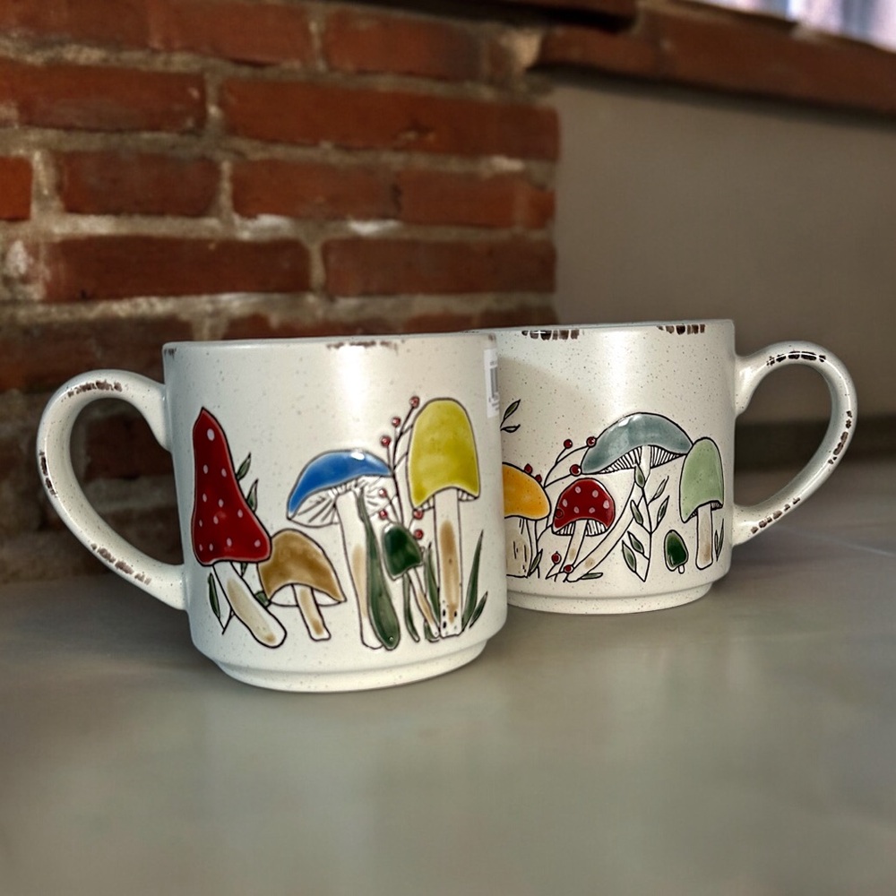 Hand painted mushrooms 🍄 🍄‍🟫 mug set new